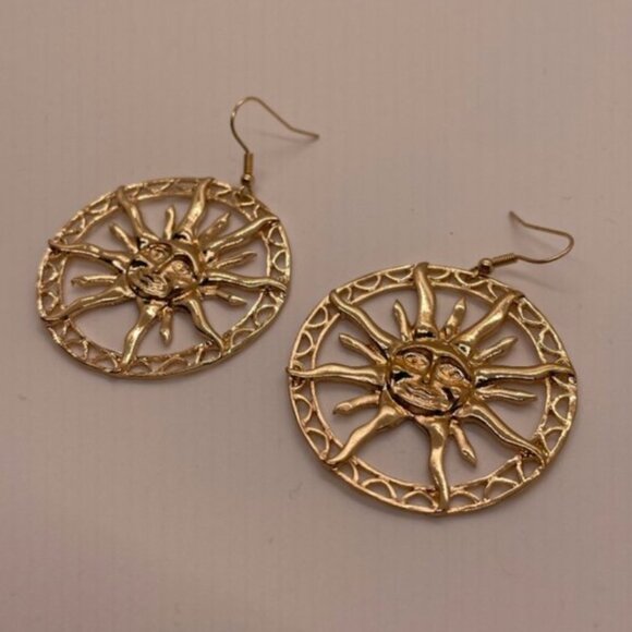 ⭐️✨ FREE Hollow Sun Boho Face Hipster Hippie Art Deco Peasant Hip Drop Earrings - Picture 6 of 7